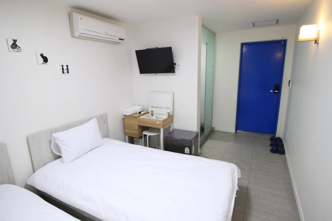 Hotel Golden Park Myeongdong Сеул Экстерьер фото