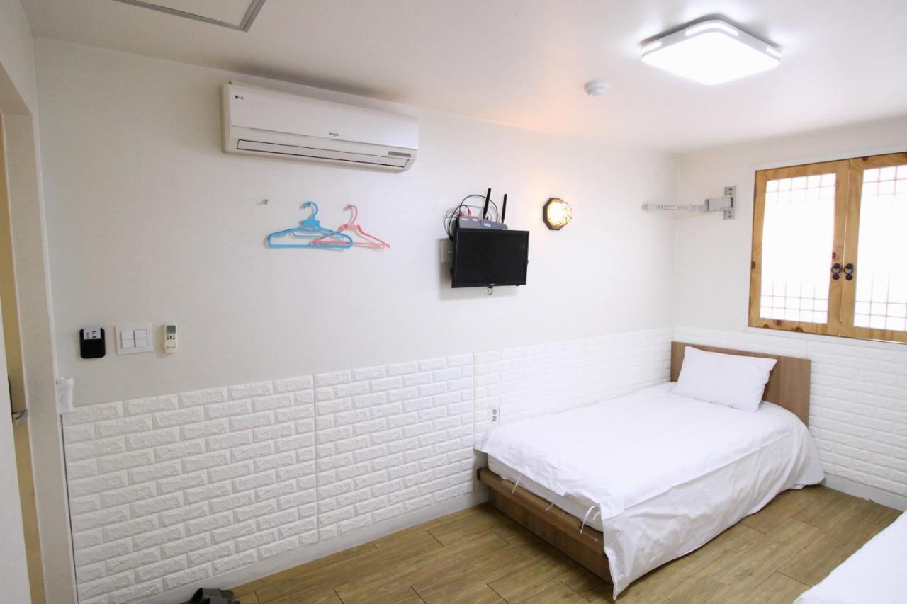 Hotel Golden Park Myeongdong Сеул Экстерьер фото